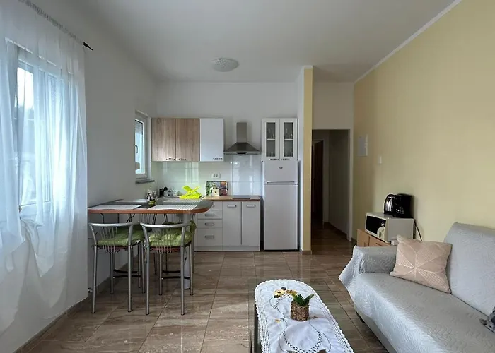 Guest house Nada Pula